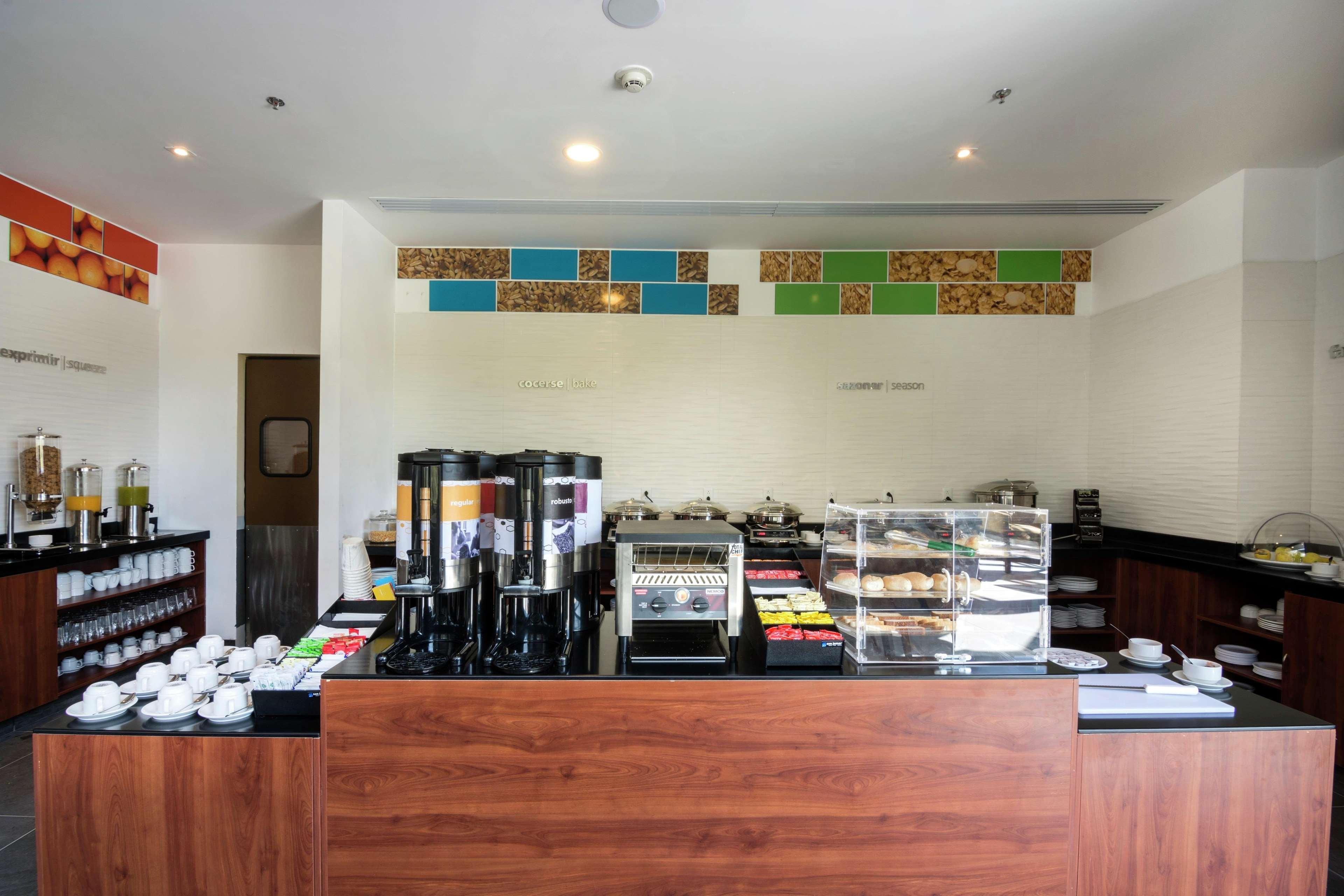 Hampton Inn And Suites San Luis Potosi Slp Luaran gambar