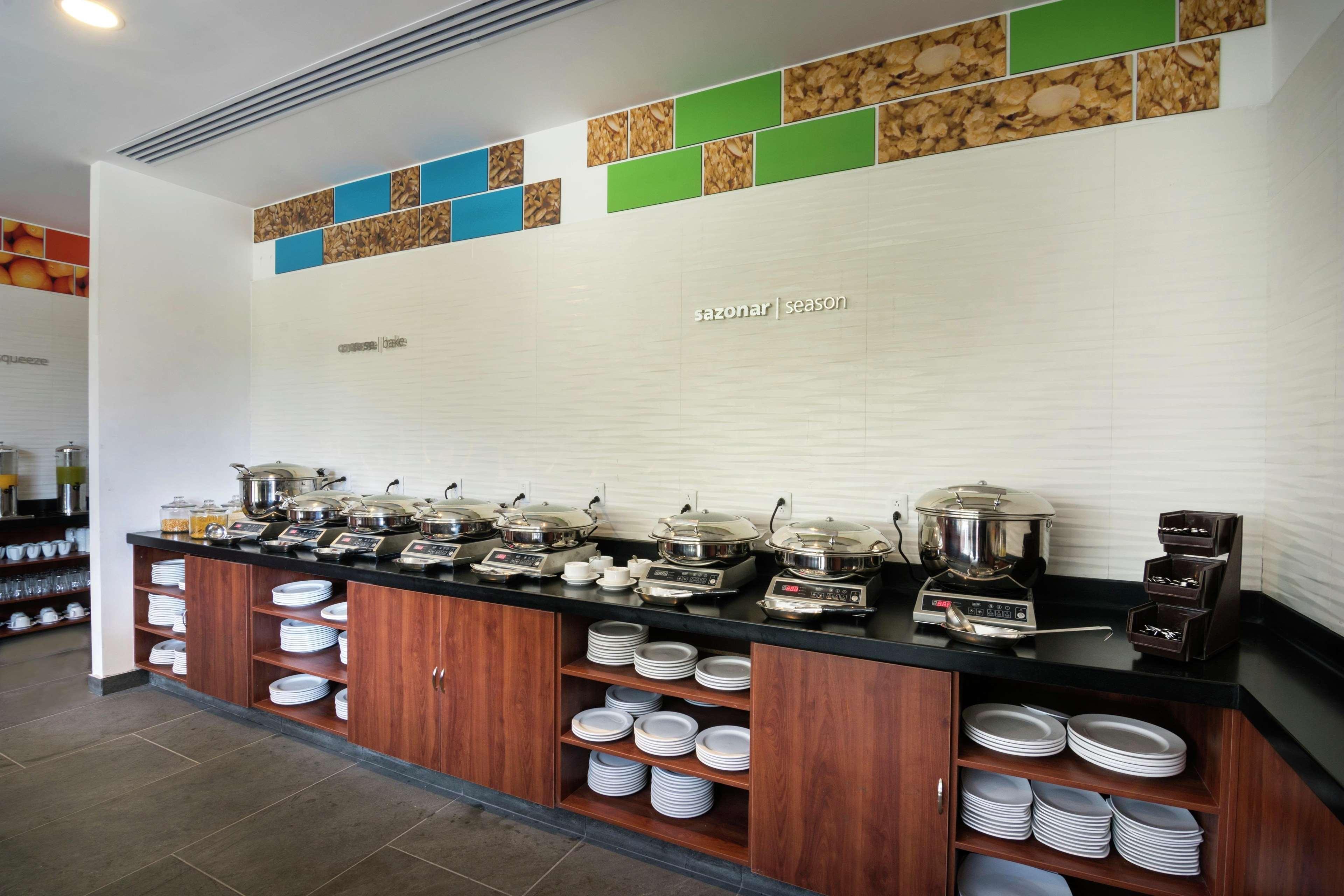 Hampton Inn And Suites San Luis Potosi Slp Luaran gambar